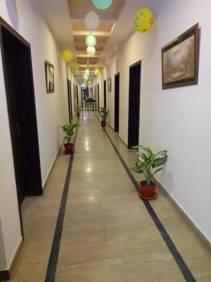 Al-Fateh Hotel Lahore Ngoại thất bức ảnh